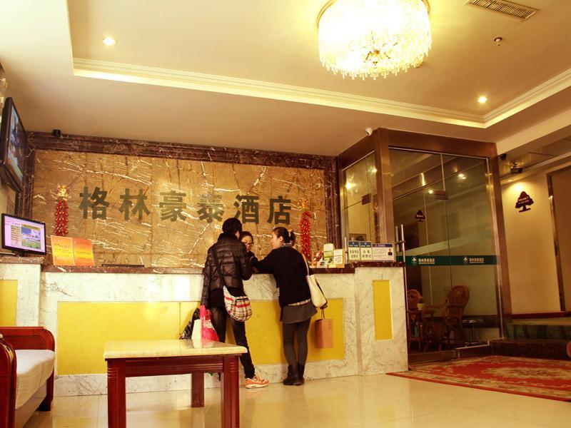 格林豪泰天水秦州区兰天城市广场快捷酒店 外观 照片